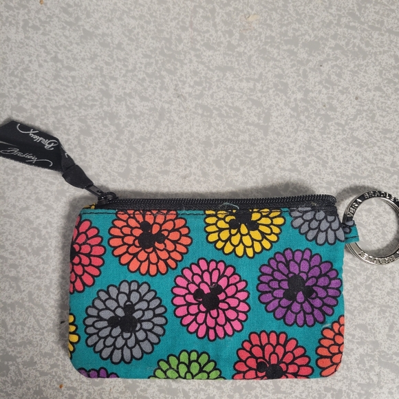 Disney Vera Bradley Zip ID - Picture 1 of 5